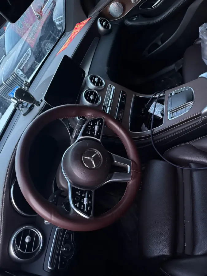 2021 Mercedes-Benz GLC Class 2.0T 258HP L4 9AT,autocango,china used car exporter,china ev exporter,chinese used car exporter,chinese used ev exporter