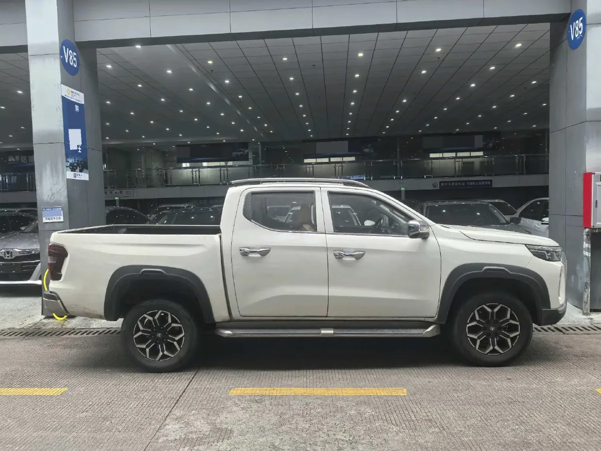 2023 ChangAn LanTuoZhe 2.0T 233HP L4 8AT,autocango,china used car exporter,china ev exporter,chinese used car exporter,chinese used ev exporter