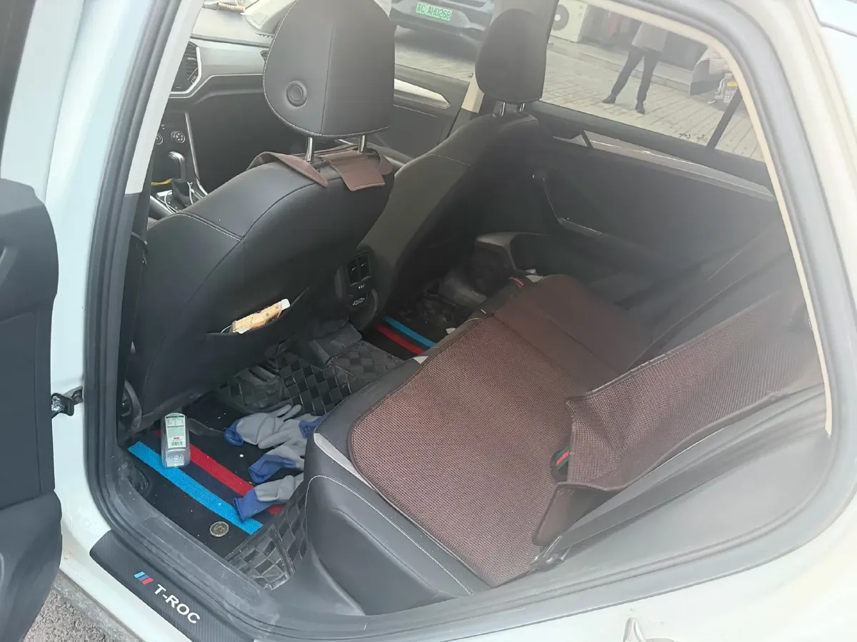 2021 Volkswagen T-Roc 1.4T 150HP L4 7DCT,autocango,china used car exporter,china ev exporter,chinese used car exporter,chinese used ev exporter