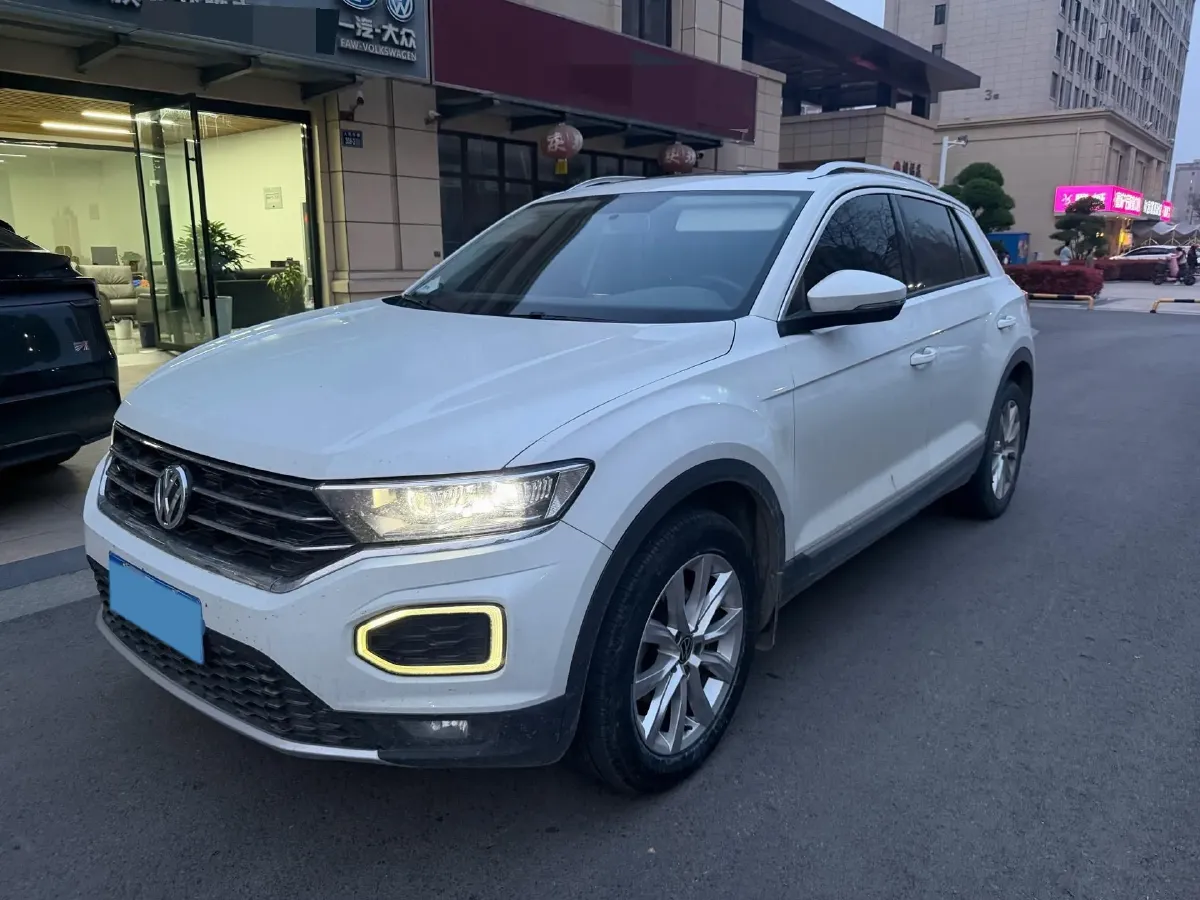 2021 Volkswagen T-Roc 1.4T 150HP L4 7DCT,autocango,china used car exporter,china ev exporter,chinese used car exporter,chinese used ev exporter