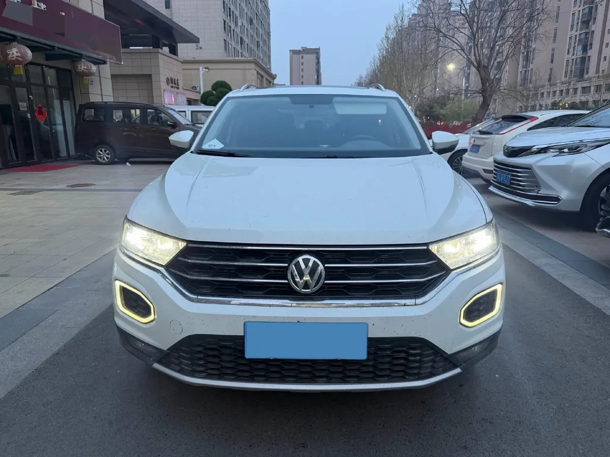 2021 Volkswagen T-Roc 1.4T 150HP L4 7DCT,autocango,china used car exporter,china ev exporter,chinese used car exporter,chinese used ev exporter