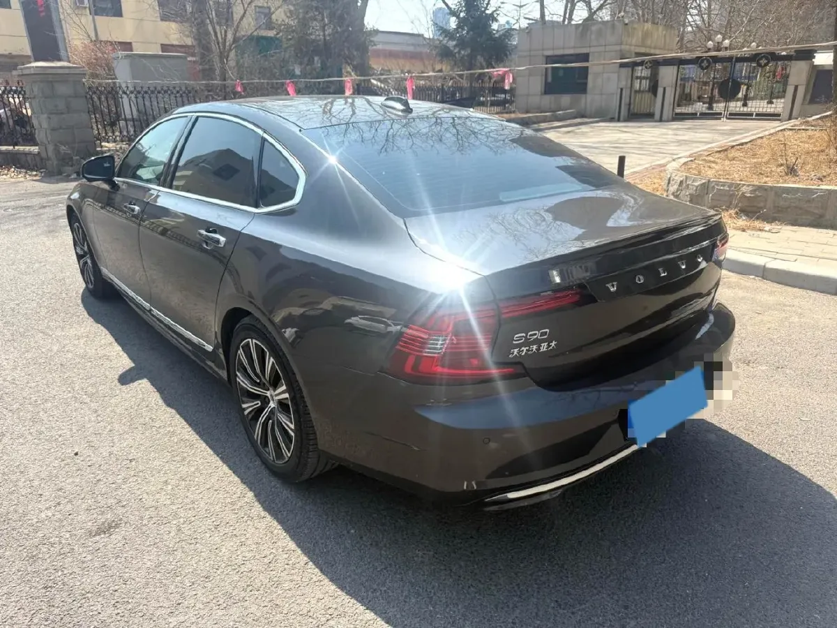 2021 Volvo S90 2.0T 250HP L4 8AT,autocango,china used car exporter,china ev exporter,chinese used car exporter,chinese used ev exporter