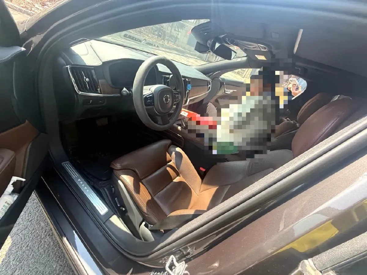 2021 Volvo S90 2.0T 250HP L4 8AT,autocango,china used car exporter,china ev exporter,chinese used car exporter,chinese used ev exporter