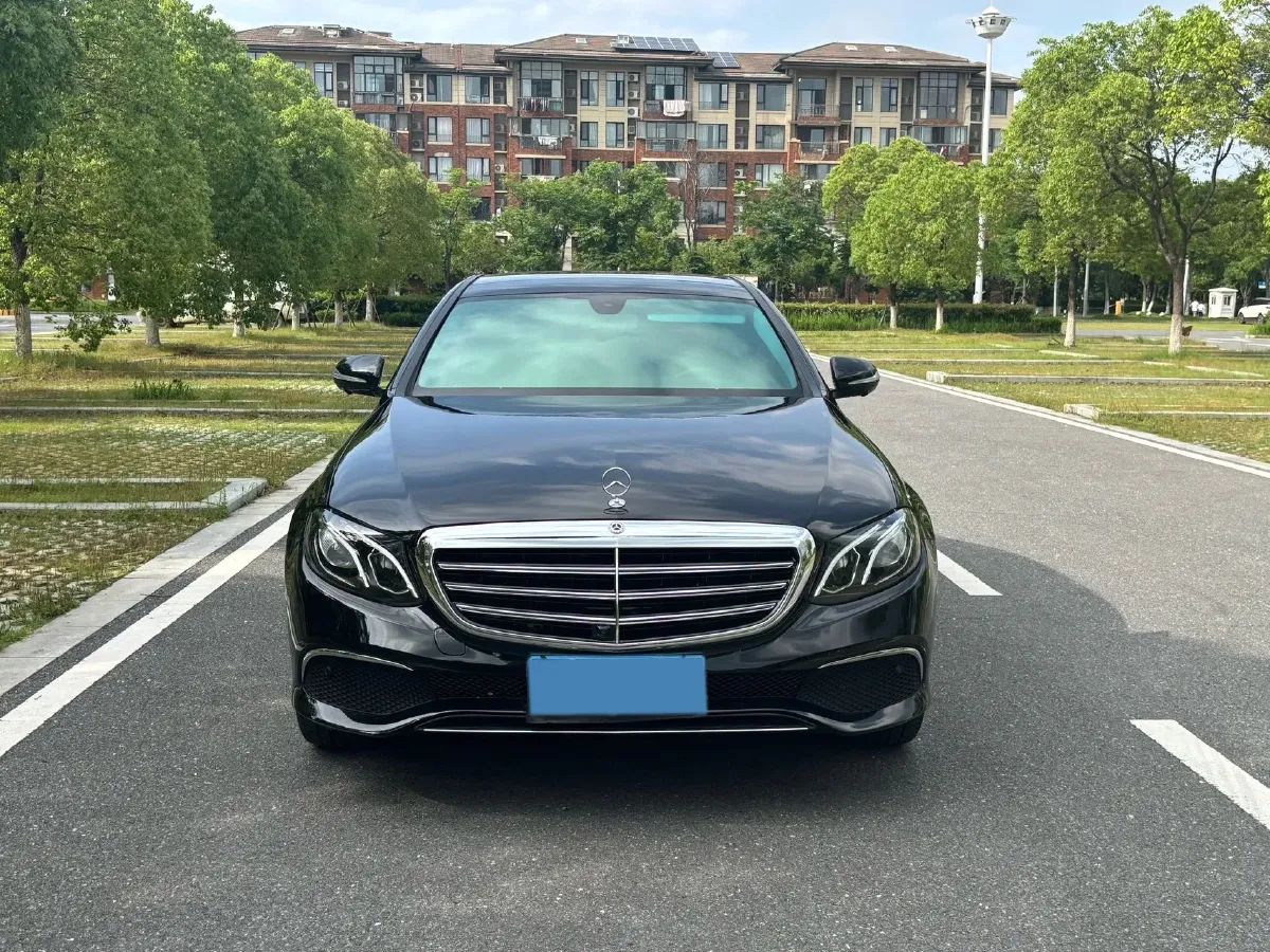 2020 Mercedes-Benz E Class 2.0T 258HP L4 9AT,autocango,china used car exporter,china ev exporter,chinese used car exporter,chinese used ev exporter