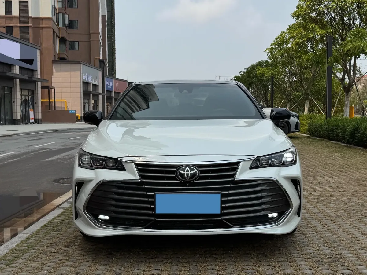 2019 Toyota Avalon 2.5L 209HP L4 8AT,autocango,china used car exporter,china ev exporter,chinese used car exporter,chinese used ev exporter