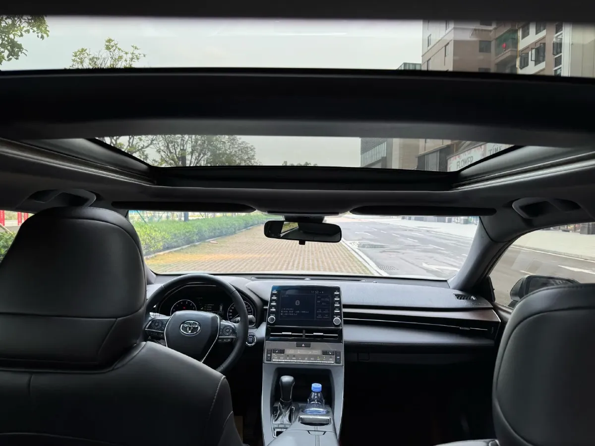 2019 Toyota Avalon 2.5L 209HP L4 8AT,autocango,china used car exporter,china ev exporter,chinese used car exporter,chinese used ev exporter