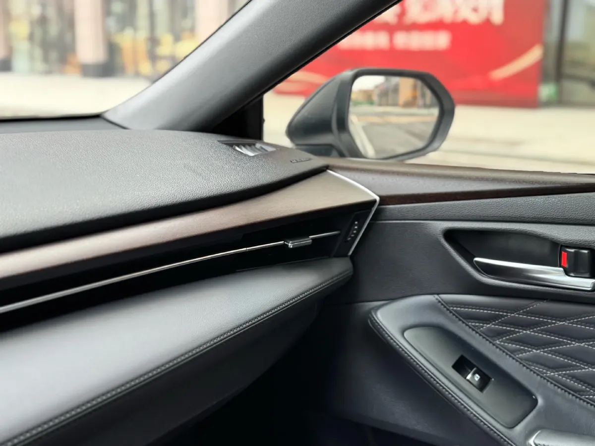 2019 Toyota Avalon 2.5L 209HP L4 8AT,autocango,china used car exporter,china ev exporter,chinese used car exporter,chinese used ev exporter