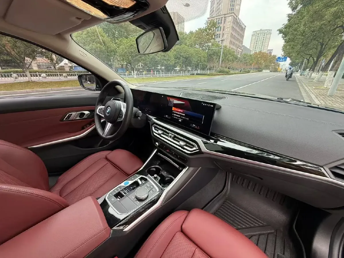 2024 BMW i3 BEV 70KWH,autocango,china used car exporter,china ev exporter,chinese used car exporter,chinese used ev exporter