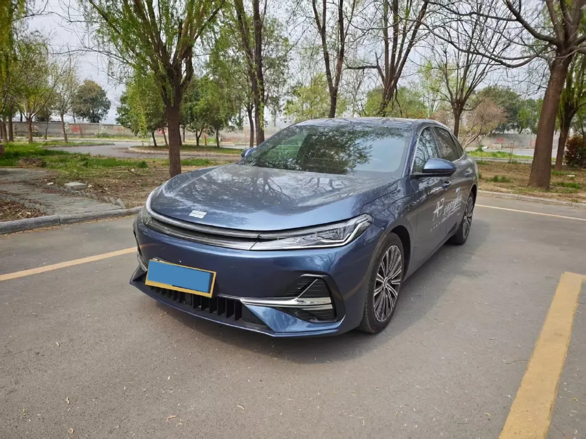 2025 Geely Galaxy A7 1.5L 112HP L4 1DHT PHEV,autocango,china used car exporter,china ev exporter,chinese used car exporter,chinese used ev exporter