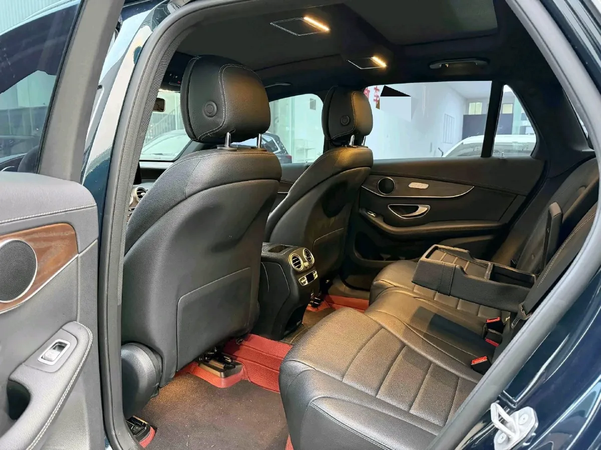 2022 Mercedes-Benz GLC Class 2.0T 258HP L4 9AT,autocango,china used car exporter,china ev exporter,chinese used car exporter,chinese used ev exporter