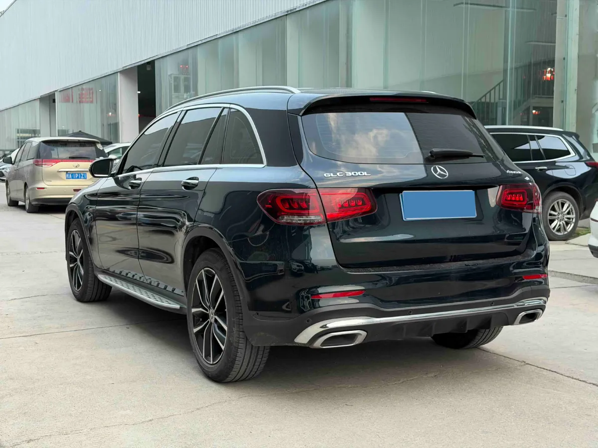 2022 Mercedes-Benz GLC Class 2.0T 258HP L4 9AT,autocango,china used car exporter,china ev exporter,chinese used car exporter,chinese used ev exporter