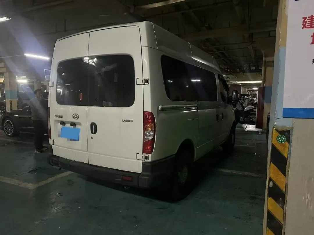 2019 MAXUS XinTu V80 2.5T 136HP L4 6MT,autocango,china used car exporter,china ev exporter,chinese used car exporter,chinese used ev exporter