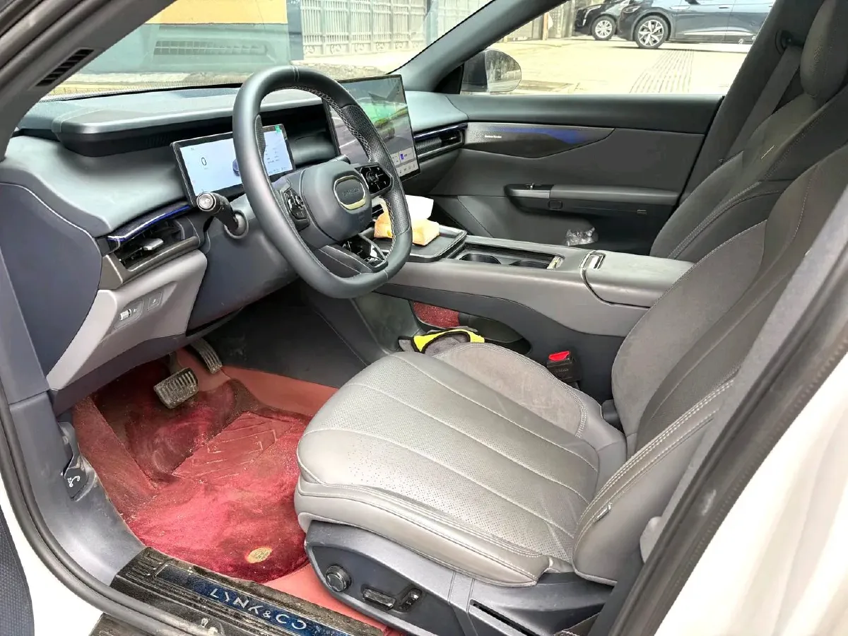 2024 LYNK&CO 01 2.0T 254HP L4 8AT,autocango,china used car exporter,china ev exporter,chinese used car exporter,chinese used ev exporter