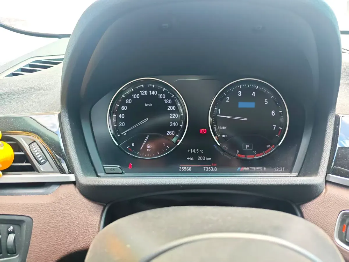 2022 BMW X1 2.0T 192HP L4 7DCT,autocango,china used car exporter,china ev exporter,chinese used car exporter,chinese used ev exporter