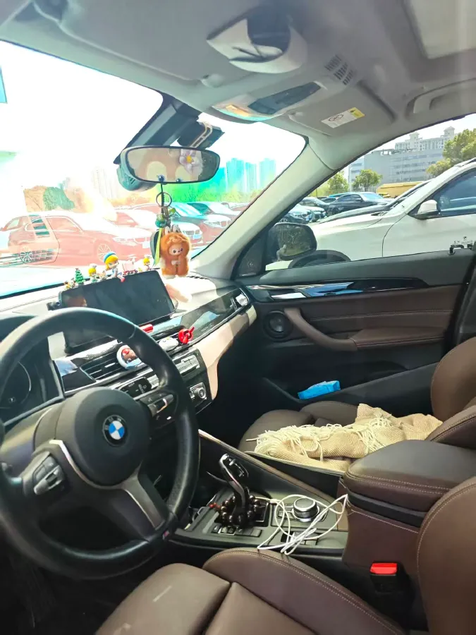 2022 BMW X1 2.0T 192HP L4 7DCT,autocango,china used car exporter,china ev exporter,chinese used car exporter,chinese used ev exporter