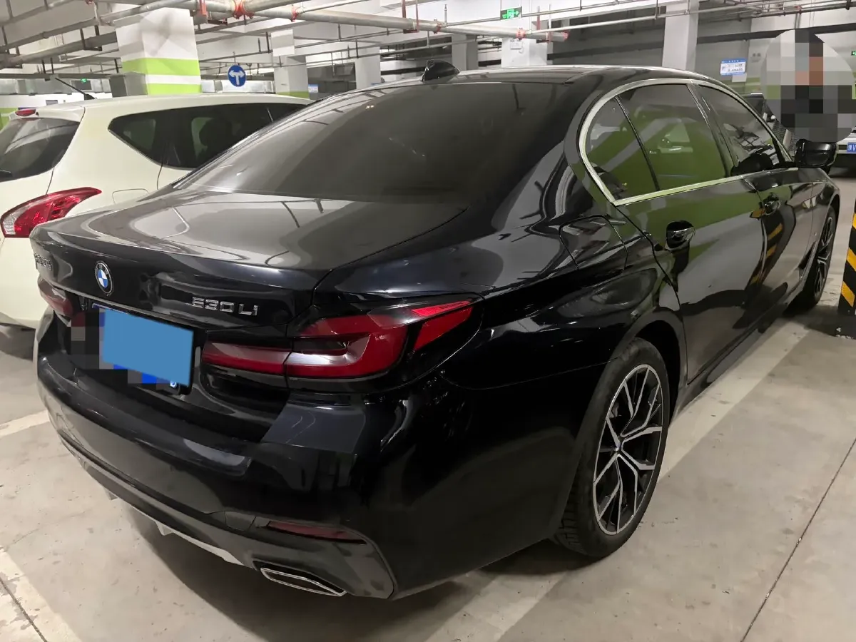 2023 BMW 5 Series 2.0T 245HP L4 8AT,autocango,china used car exporter,china ev exporter,chinese used car exporter,chinese used ev exporter