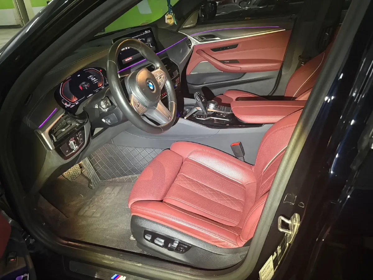 2023 BMW 5 Series 2.0T 245HP L4 8AT,autocango,china used car exporter,china ev exporter,chinese used car exporter,chinese used ev exporter