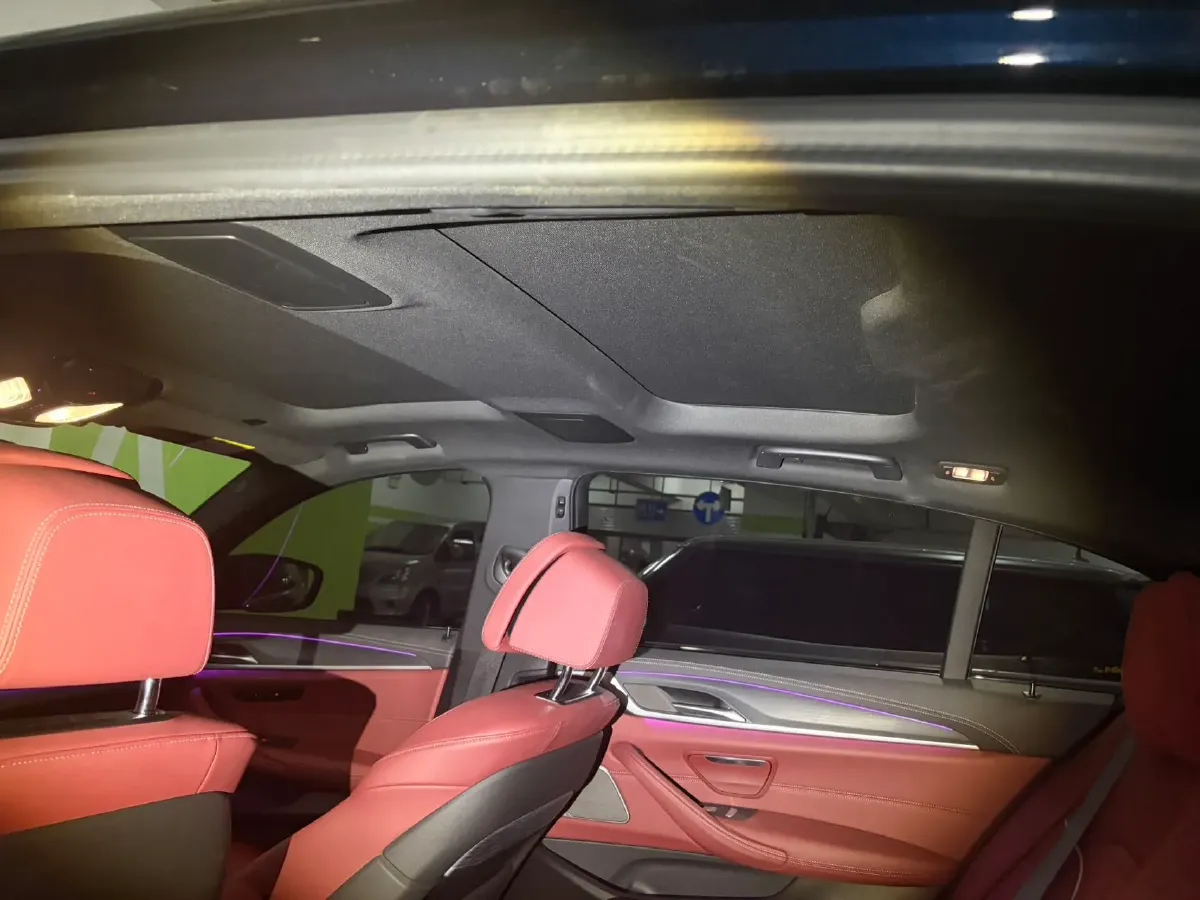 2023 BMW 5 Series 2.0T 245HP L4 8AT,autocango,china used car exporter,china ev exporter,chinese used car exporter,chinese used ev exporter