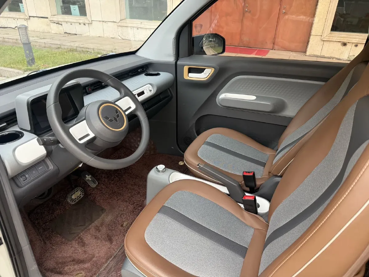 2022 WuLing HongGuang MINI EV BEV 17.3KWH,autocango,china used car exporter,china ev exporter,chinese used car exporter,chinese used ev exporter