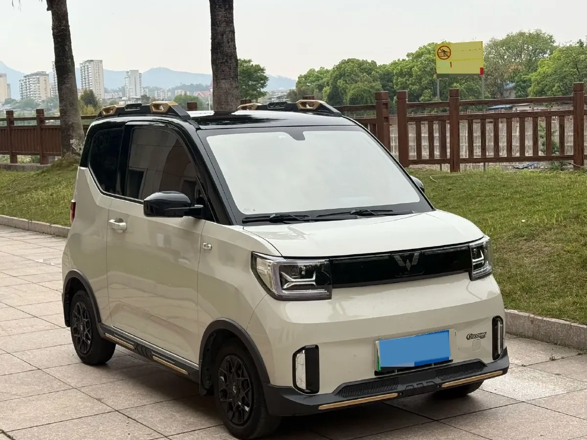 2022 WuLing HongGuang MINI EV BEV 17.3KWH,autocango,china used car exporter,china ev exporter,chinese used car exporter,chinese used ev exporter