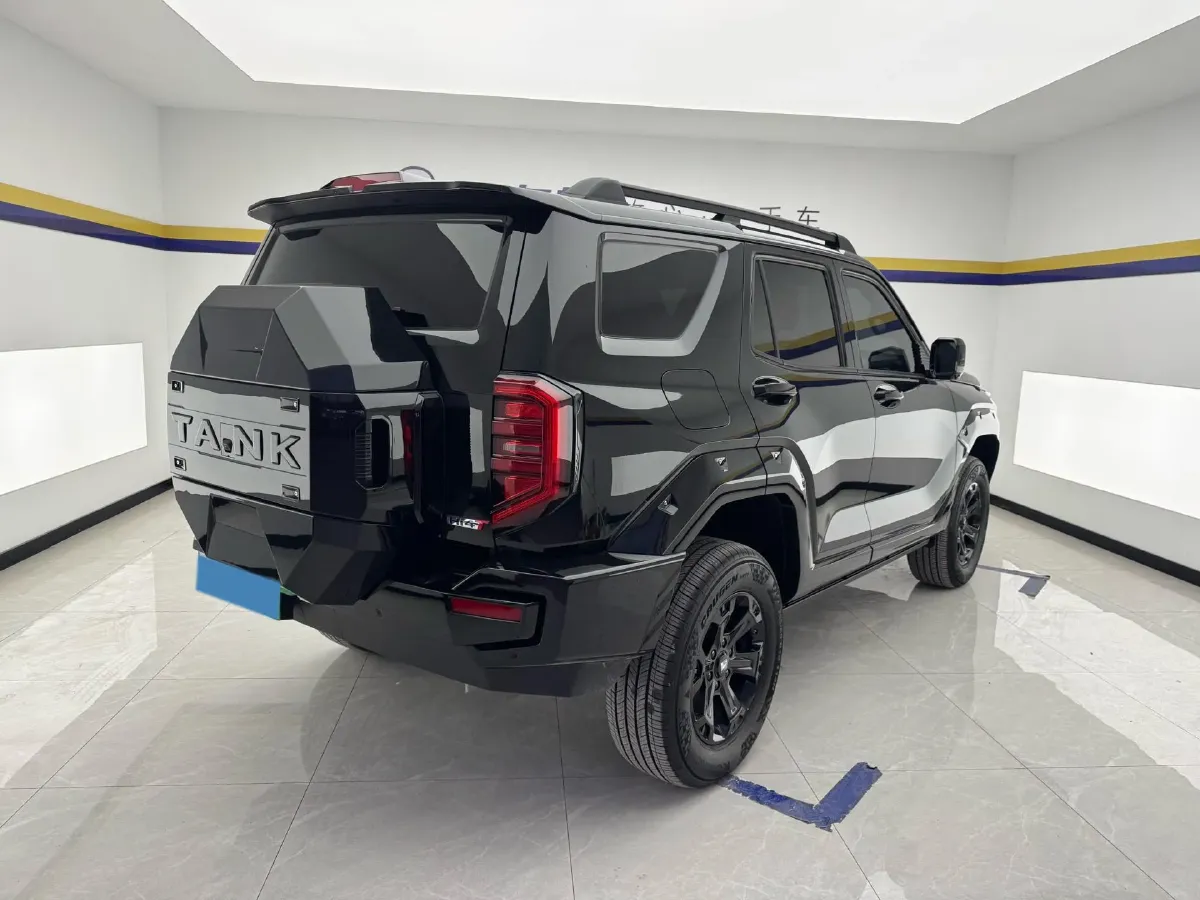 2024 Tank 400 2.0T 252HP L4 9AT PHEV 36.7/37.1KWH,autocango,china used car exporter,china ev exporter,chinese used car exporter,chinese used ev exporter