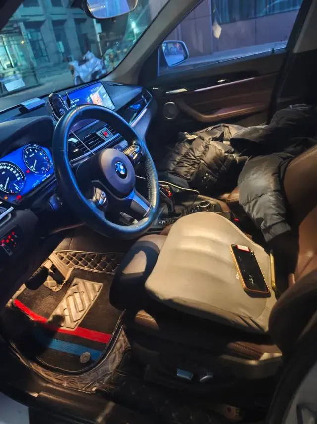 2022 BMW X1 2.0T 192HP L4 7DCT,autocango,china used car exporter,china ev exporter,chinese used car exporter,chinese used ev exporter