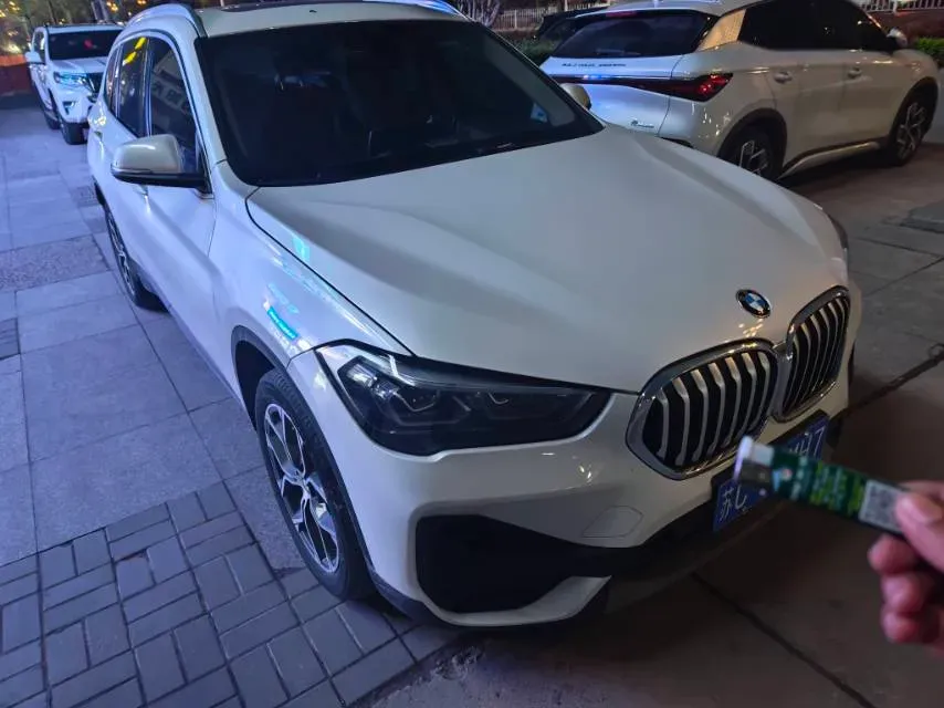 2022 BMW X1 2.0T 192HP L4 7DCT,autocango,china used car exporter,china ev exporter,chinese used car exporter,chinese used ev exporter