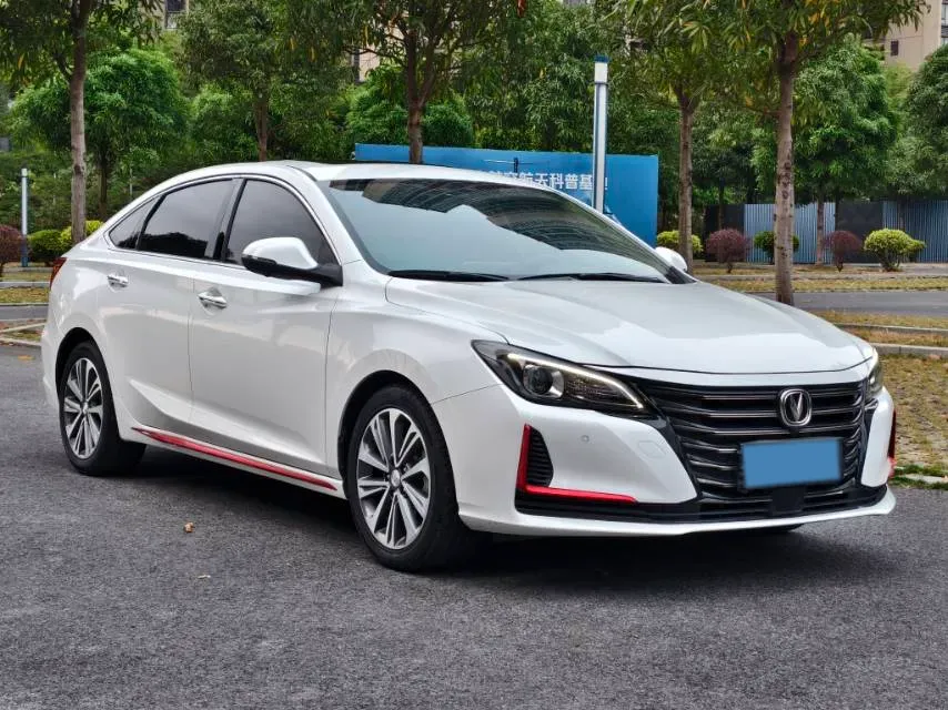 2021 ChangAn Raeton CC 1.5T 180HP L4 7DCT,autocango,china used car exporter,china ev exporter,chinese used car exporter,chinese used ev exporter