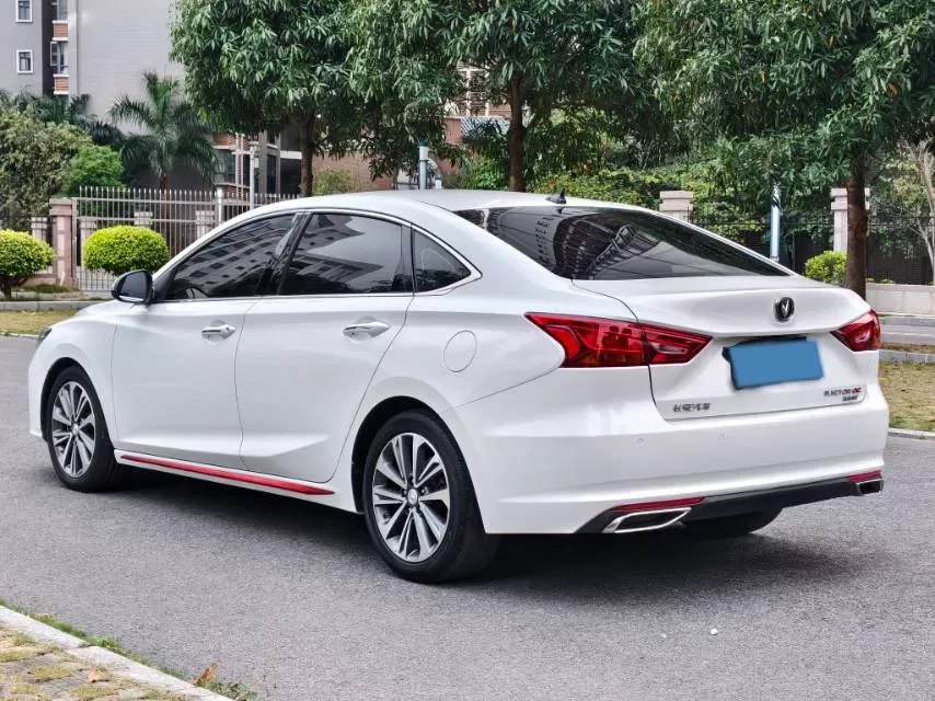 2021 ChangAn Raeton CC 1.5T 180HP L4 7DCT,autocango,china used car exporter,china ev exporter,chinese used car exporter,chinese used ev exporter