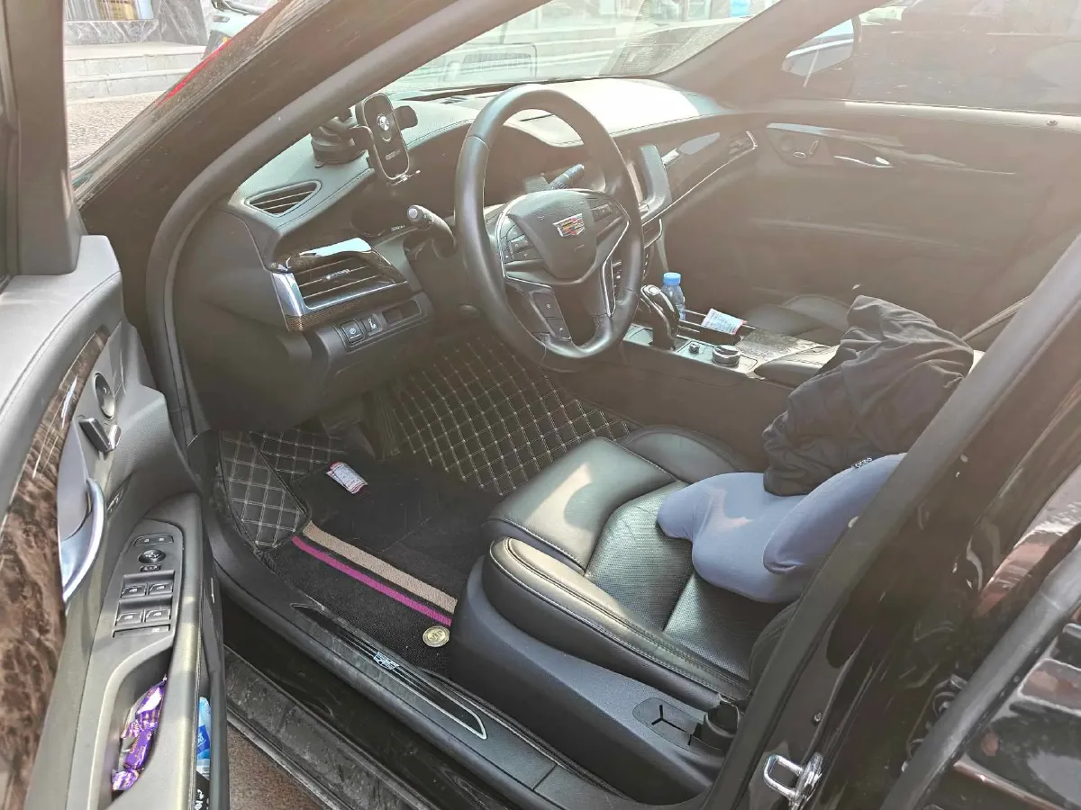 2022 Cadillac CT6 2.0T 237HP L4 10AT,autocango,china used car exporter,china ev exporter,chinese used car exporter,chinese used ev exporter