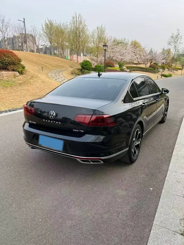 2023 Volkswagen Magotan 2.0T 186HP L4 7DCT,autocango,china used car exporter,china ev exporter,chinese used car exporter,chinese used ev exporter