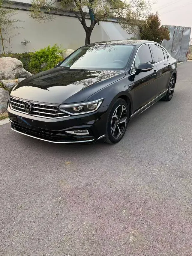 2023 Volkswagen Magotan 2.0T 186HP L4 7DCT,autocango,china used car exporter,china ev exporter,chinese used car exporter,chinese used ev exporter