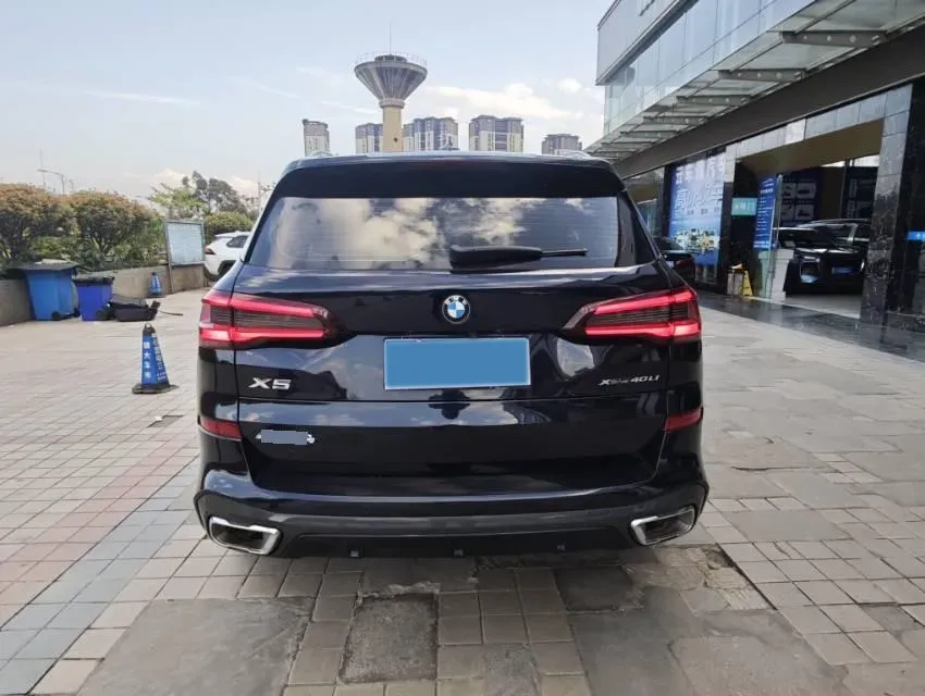 2022 BMW X5 3.0T 333HP L6 8AT,autocango,china used car exporter,china ev exporter,chinese used car exporter,chinese used ev exporter