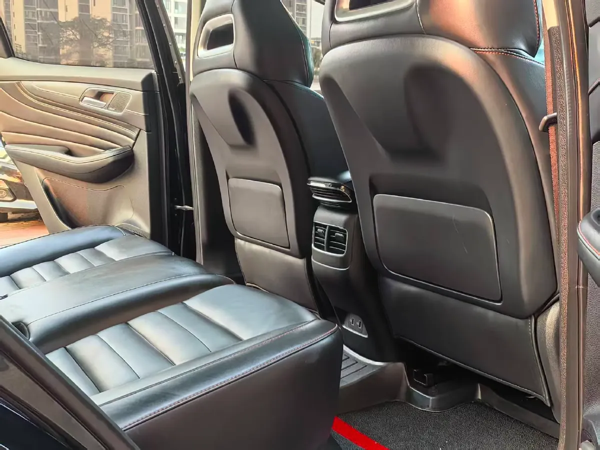 2019 MG HS 2.0T 231HP L4 6DCT,autocango,china used car exporter,china ev exporter,chinese used car exporter,chinese used ev exporter