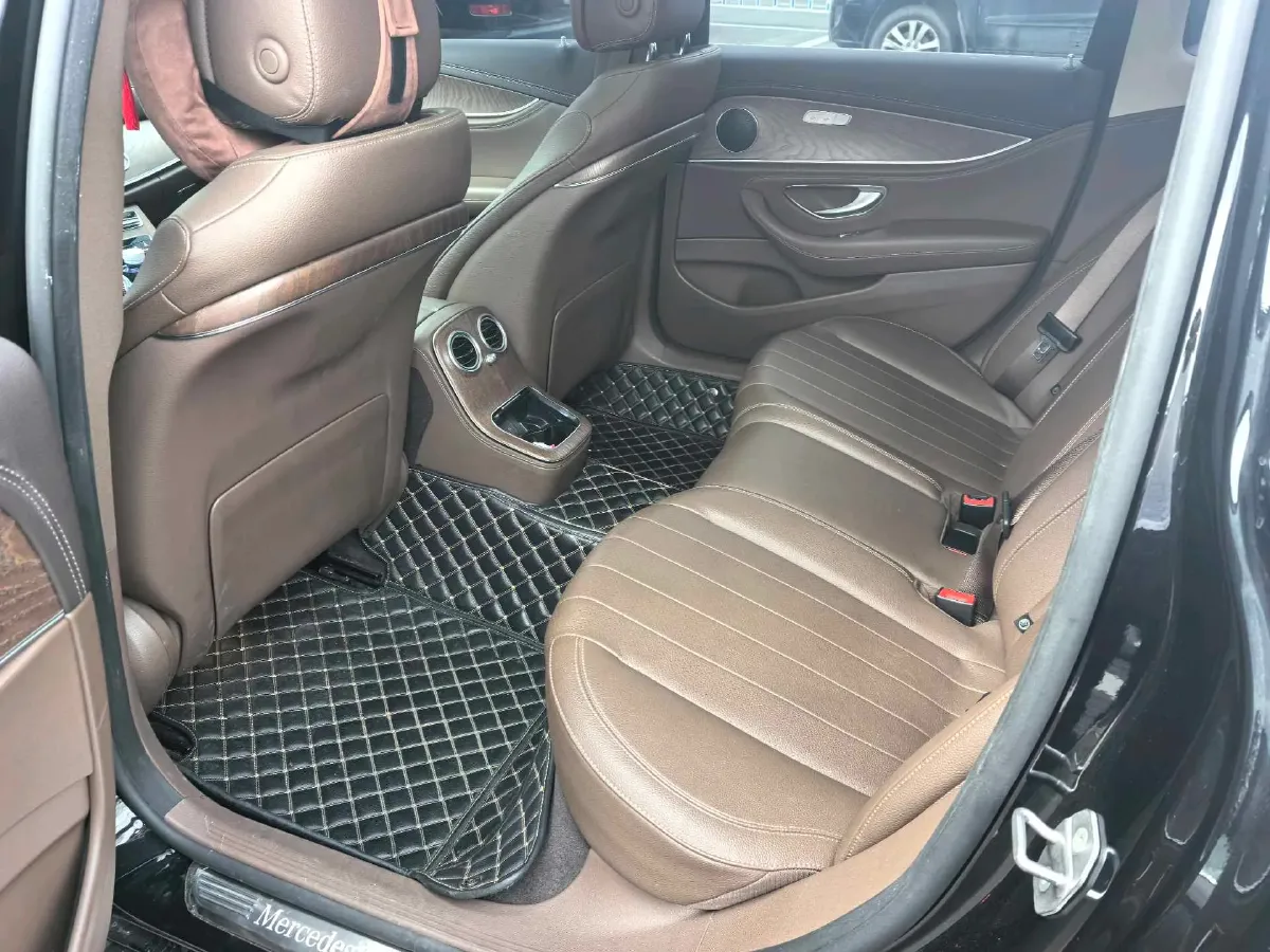 2022 Mercedes-Benz E Class 2.0T 197HP L4 9AT,autocango,china used car exporter,china ev exporter,chinese used car exporter,chinese used ev exporter