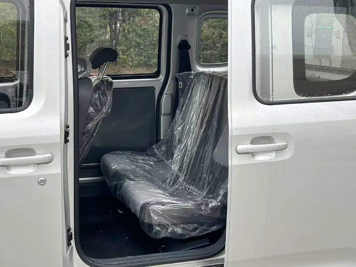 2025 WuLing ZhiGuang BEV,autocango,china used car exporter,china ev exporter,chinese used car exporter,chinese used ev exporter