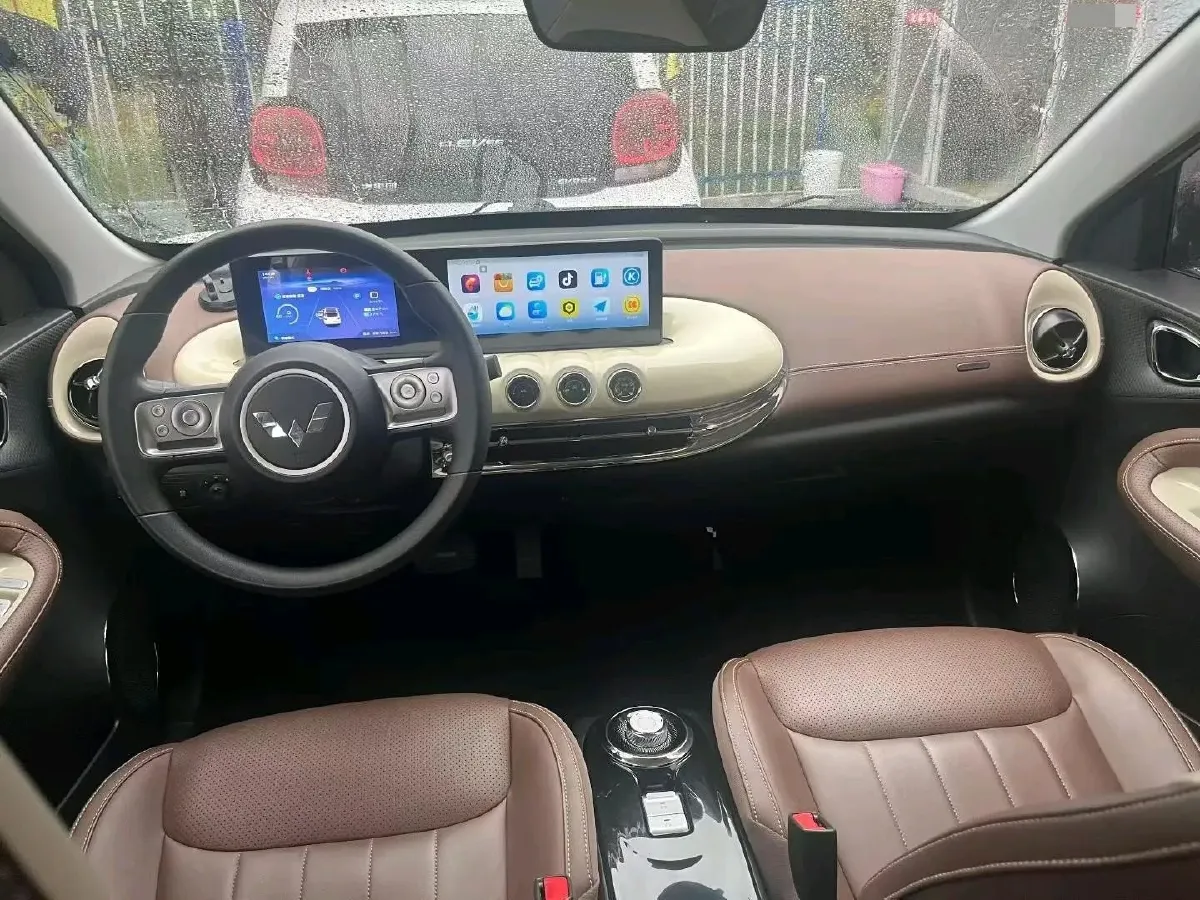 2025 WuLing ZhiGuang BEV,autocango,china used car exporter,china ev exporter,chinese used car exporter,chinese used ev exporter