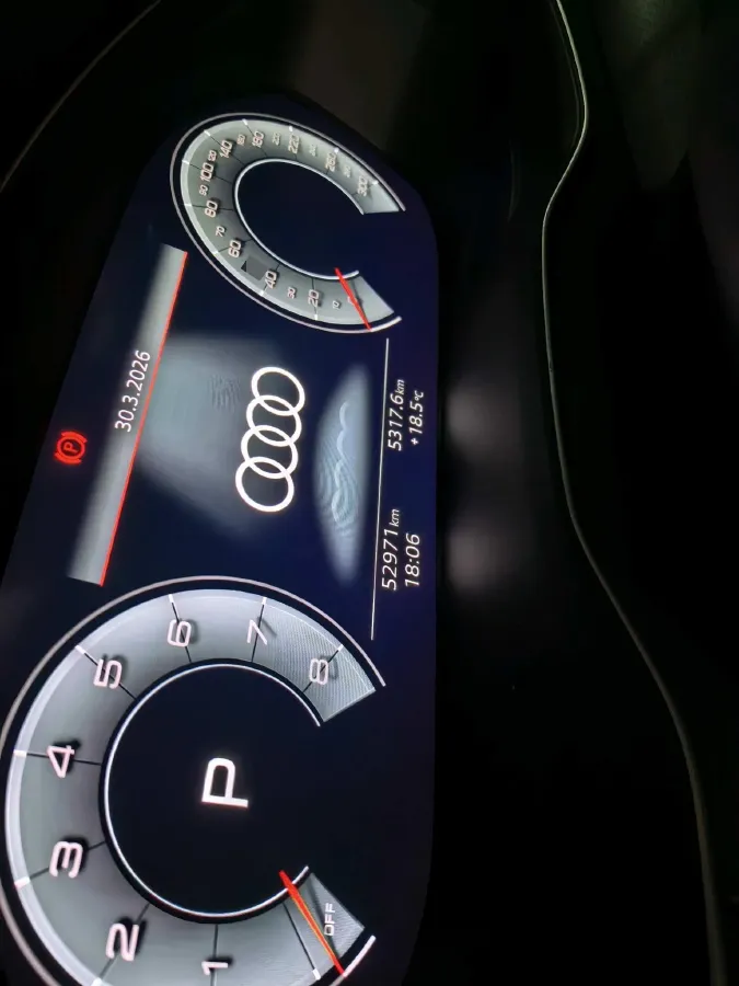 2022 Audi Q5L 2.0T 252HP L4 7DCT,autocango,china used car exporter,china ev exporter,chinese used car exporter,chinese used ev exporter