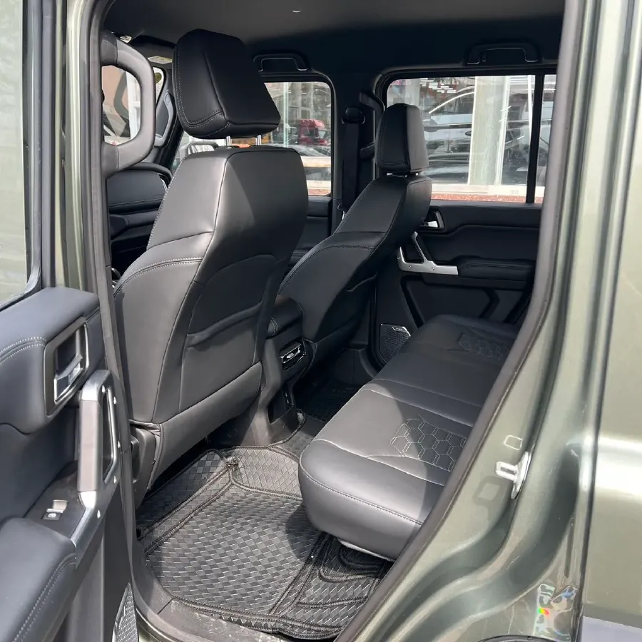 2024 212 212 T01 2.0T 252HP L4 8AT,autocango,china used car exporter,china ev exporter,chinese used car exporter,chinese used ev exporter