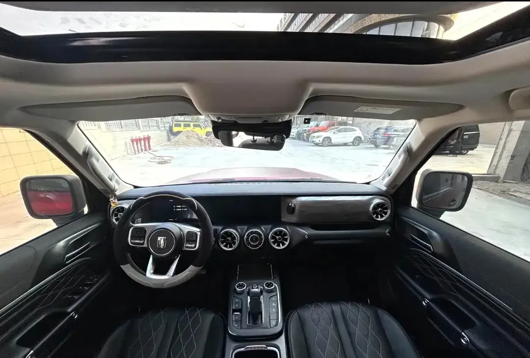 2021 Tank 300 2.0T 227HP L4 8AT,autocango,china used car exporter,china ev exporter,chinese used car exporter,chinese used ev exporter