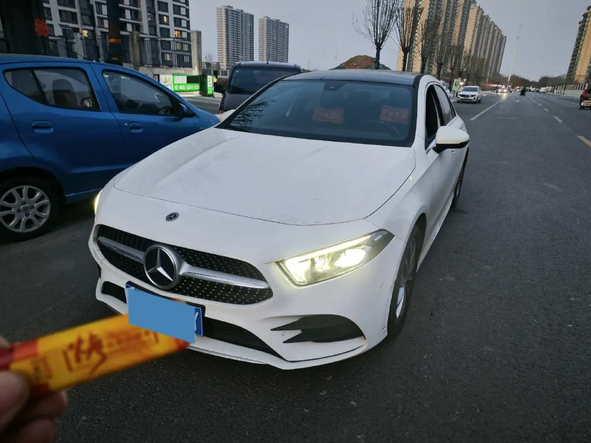 2021 Mercedes-Benz A Class 1.3T 163HP L4 7DCT,autocango,china used car exporter,china ev exporter,chinese used car exporter,chinese used ev exporter