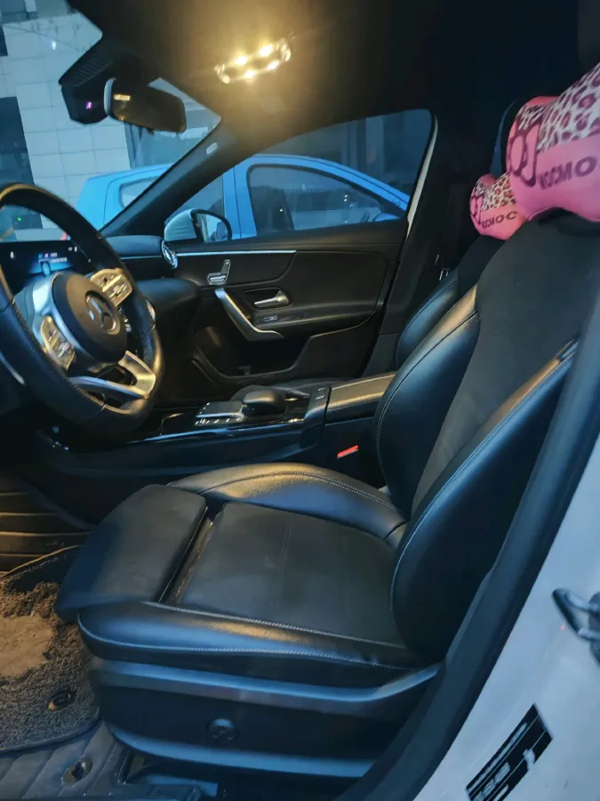 2021 Mercedes-Benz A Class 1.3T 163HP L4 7DCT,autocango,china used car exporter,china ev exporter,chinese used car exporter,chinese used ev exporter