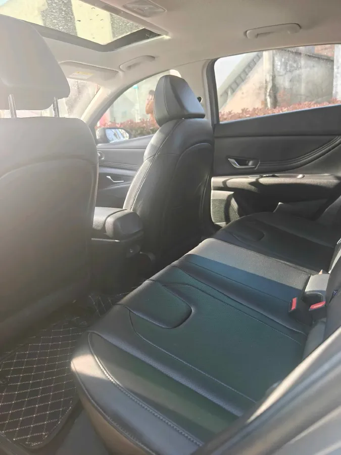 2021 Hyundai Elantra 1.5L 115HP L4 CVT,autocango,china used car exporter,china ev exporter,chinese used car exporter,chinese used ev exporter