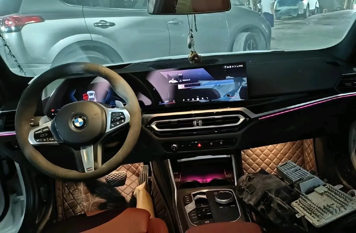 2024 BMW 3 Series 2.0T 245HP L4 8AT,autocango,china used car exporter,china ev exporter,chinese used car exporter,chinese used ev exporter