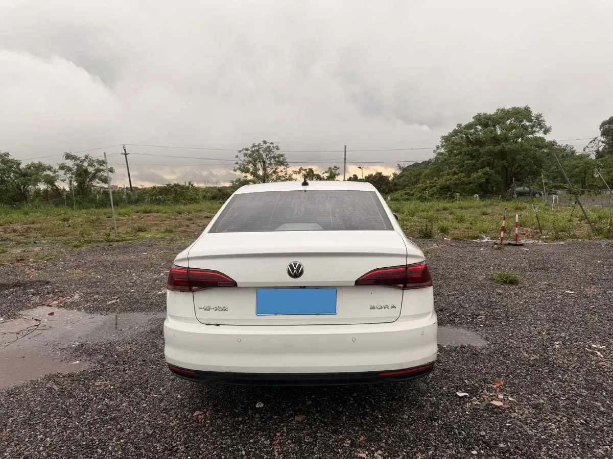 2021 Volkswagen Bora 1.5L 113HP L4 6AT,autocango,china used car exporter,china ev exporter,chinese used car exporter,chinese used ev exporter