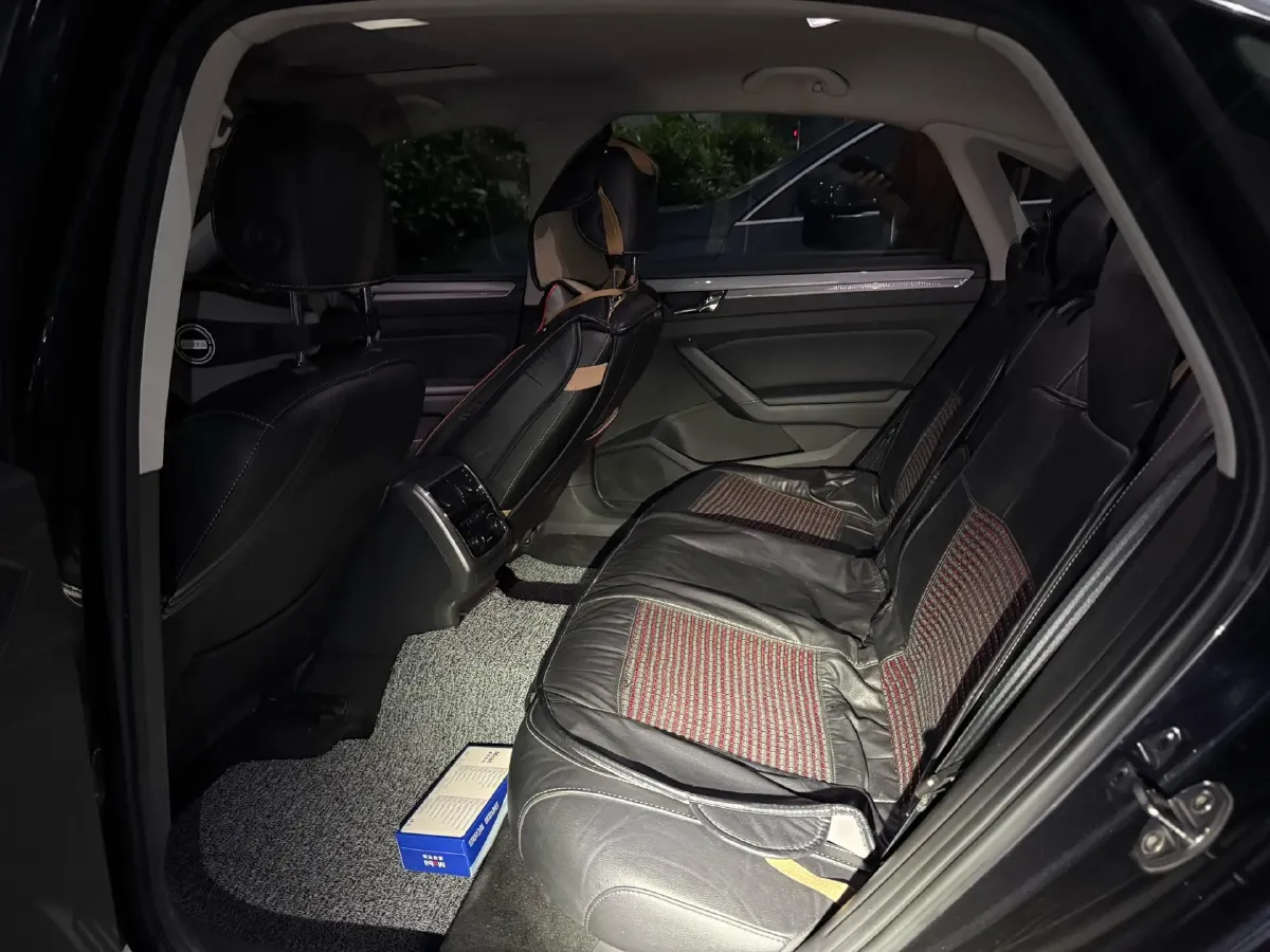 2017 Volkswagen Passat 1.4T 150HP L4 7DCT,autocango,china used car exporter,china ev exporter,chinese used car exporter,chinese used ev exporter