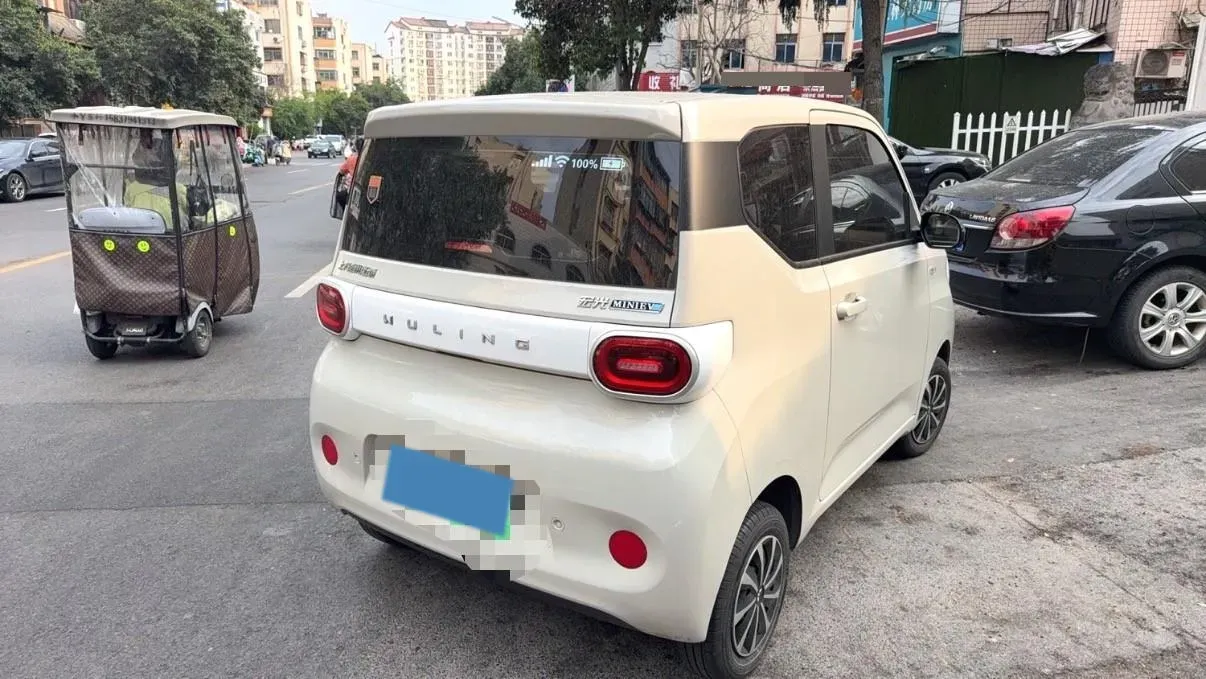 2025 WuLing HongGuang MINI EV BEV 16.2KWH,autocango,china used car exporter,china ev exporter,chinese used car exporter,chinese used ev exporter