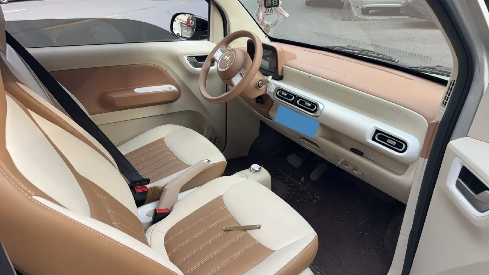 2025 WuLing HongGuang MINI EV BEV 16.2KWH,autocango,china used car exporter,china ev exporter,chinese used car exporter,chinese used ev exporter