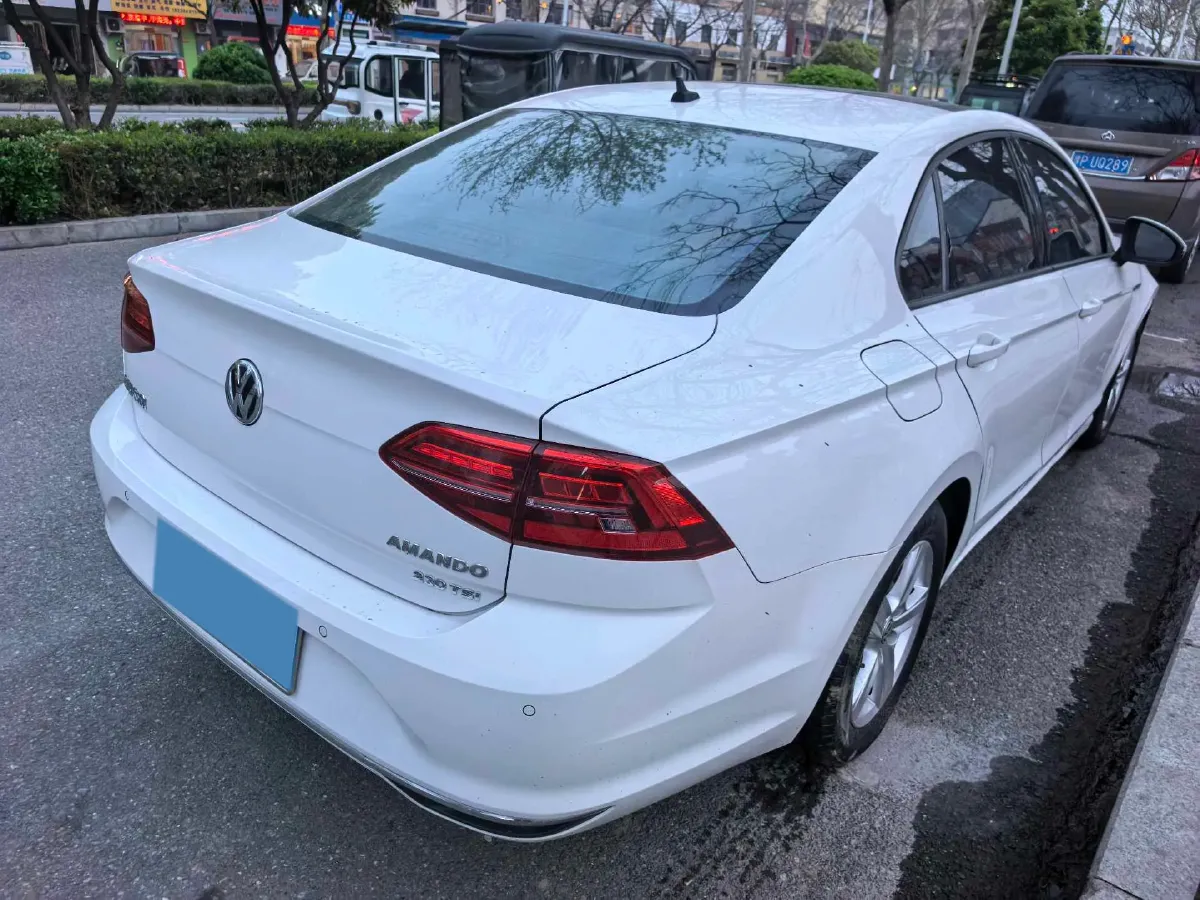 2019 Volkswagen T-Cross 1.4T 150HP L4 7DCT,autocango,china used car exporter,china ev exporter,chinese used car exporter,chinese used ev exporter