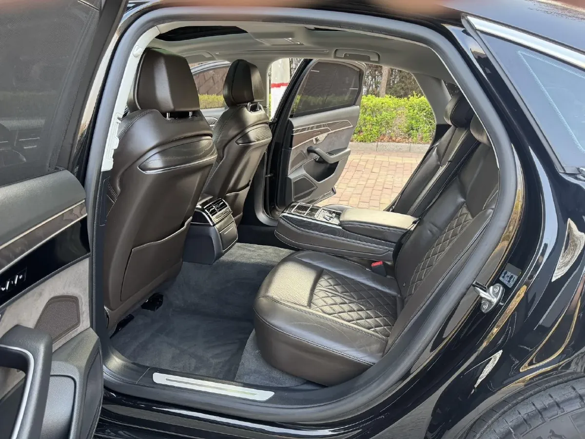 2021 Audi A8 3.0T 286HP V6 8AT,autocango,china used car exporter,china ev exporter,chinese used car exporter,chinese used ev exporter